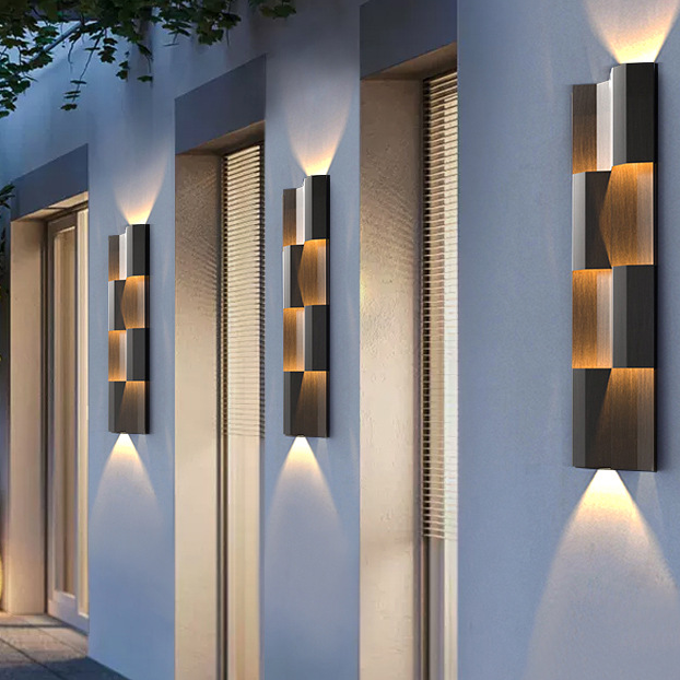 Decorative Solar LED Wall Light Outdoor Use Lighting Lamp