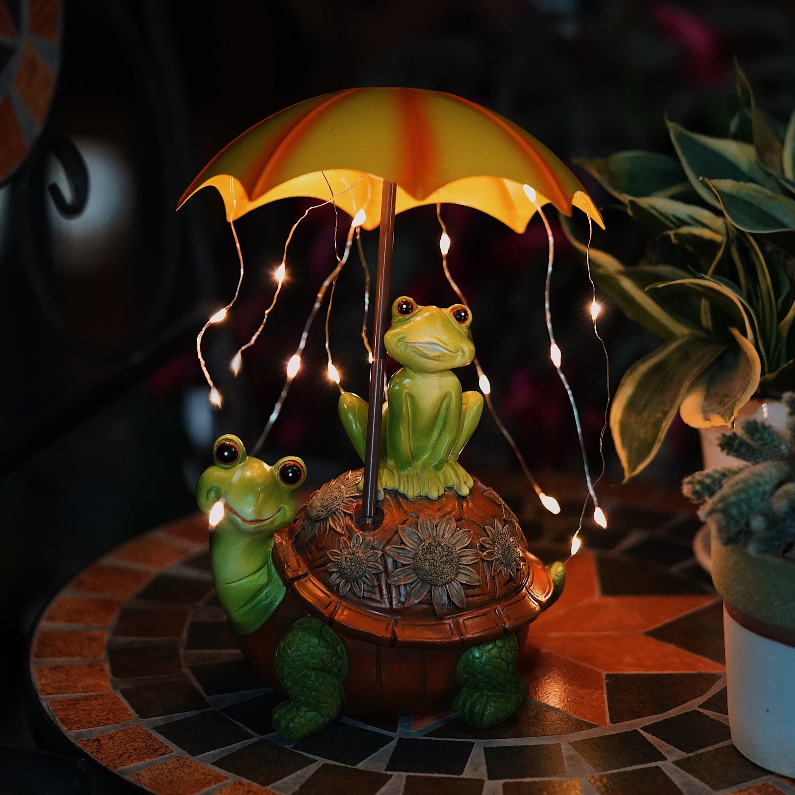 Turtle and Frog Solar Light Outdoor Garden Courtyard Decorative Lamp