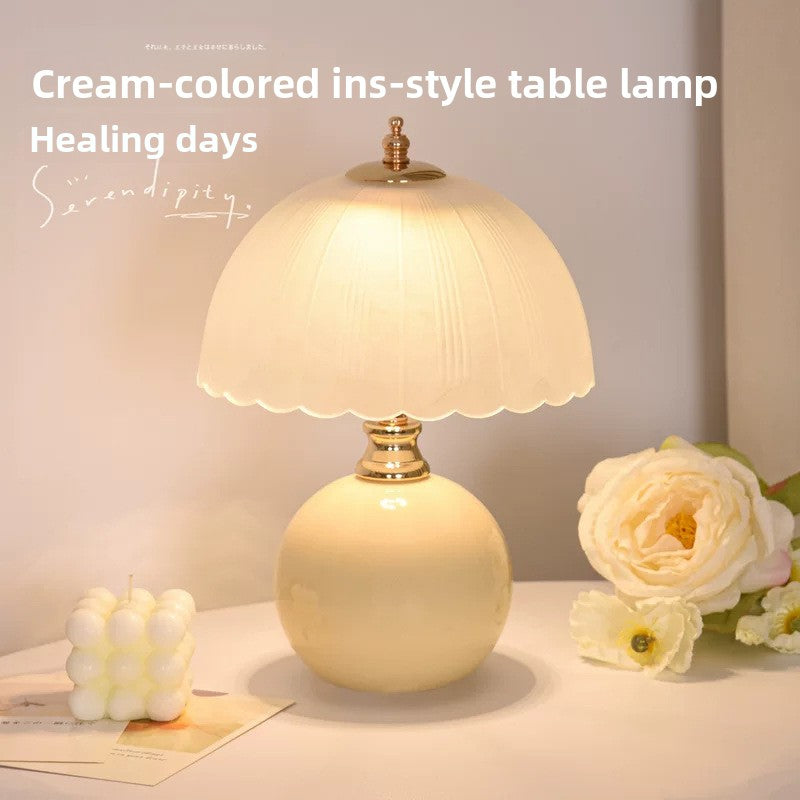 Cream Style Table Lamp Stepless Dimming Light