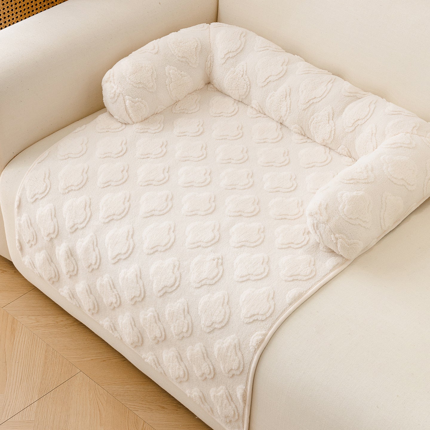 Soft Pet Bed Mat Non Slip Base Washable Sleeping Mat for Dogs and Cats