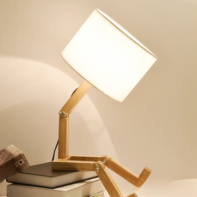 Spotlight Simple Solid Wood Robot Creativity Desk Lamp
