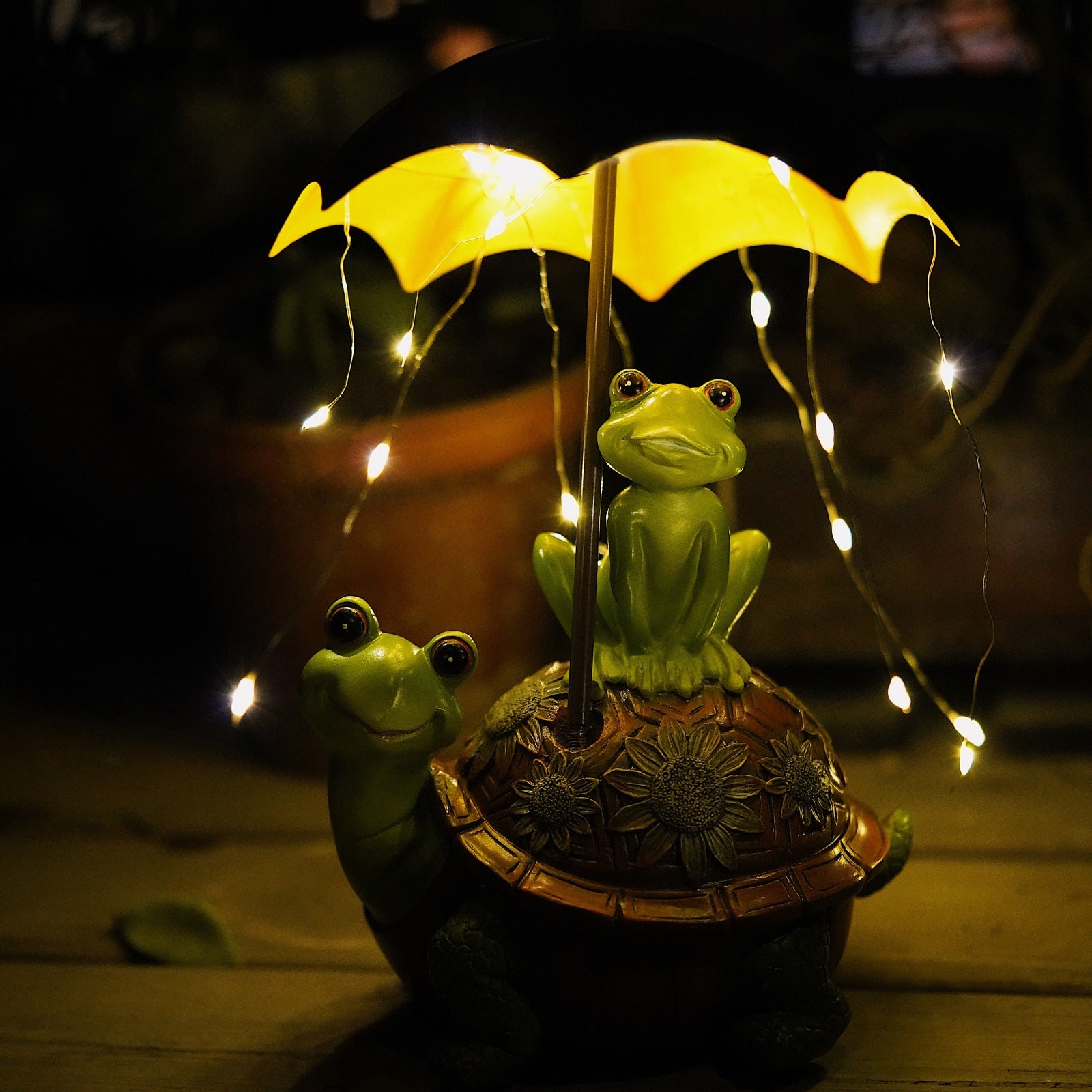 Turtle and Frog Solar Light Outdoor Garden Courtyard Decorative Lamp
