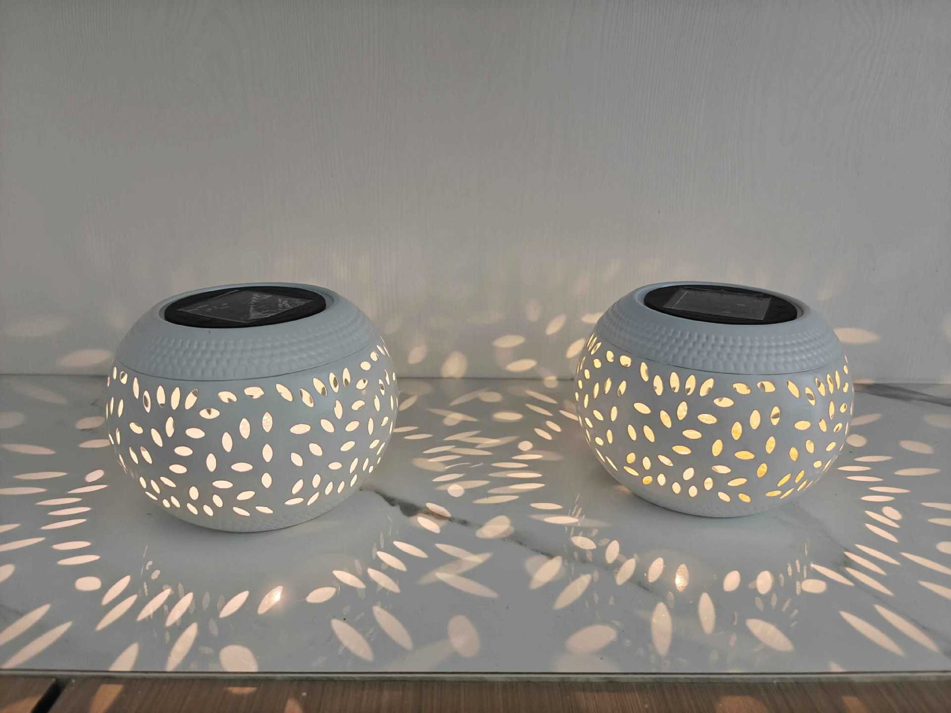 Solar Powered Outdoor Garden Light Lamp